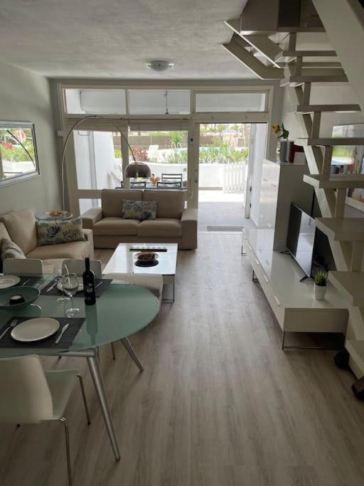 Apartamento Puerto Rico - Primera Linea De Playa โมกัน ภายนอก รูปภาพ