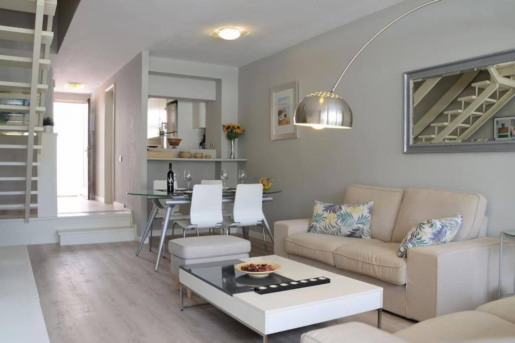 Apartamento Puerto Rico - Primera Linea De Playa โมกัน ภายนอก รูปภาพ